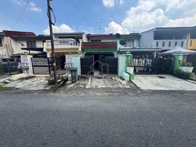 [NON BUMI] LOW COST DOUBLE STOREY TAMAN PERLiNG 1