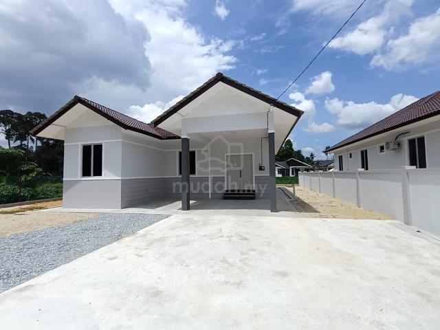 Banglo di Belakang Sk.Bechah Keranji, Peringat 1