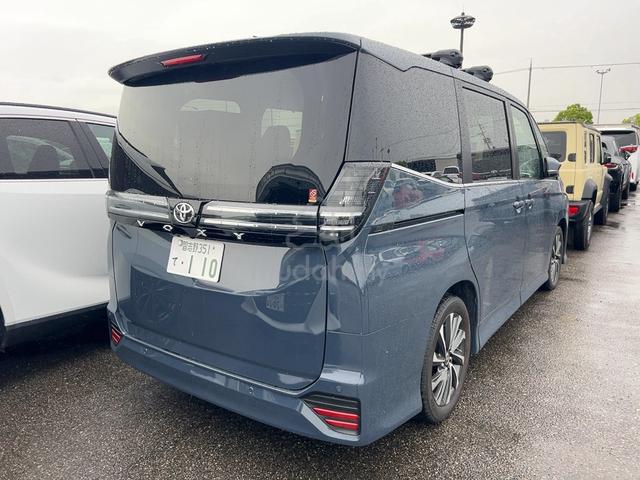 2022 Toyota VOXY 2.0 S-Z (A) - FULL LOAN!! - 2