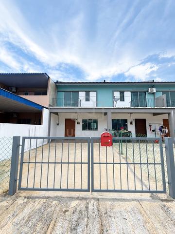 2-StoreyTerrace House For Sale|4Rooms|3Bathrooms|Strategic Location 1