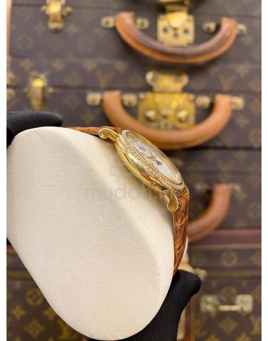 Carousel Image