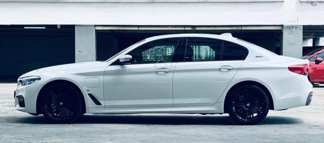 2020 BMW 530e 2.0 M SPORT Apple Carplay Warnty2028 - 3