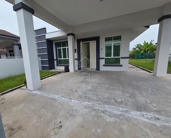 Semi-D setingkat di Bukit Katil untuk dijual, boleh nego:) 1