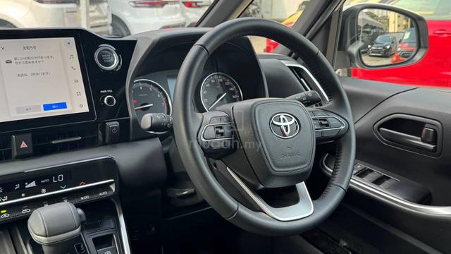 UNREGš„FULL LOAN 2023 Toyota VOXY SG 2PWRDOOR - 5