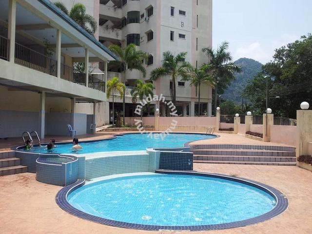 Le Courts Desa Tambun 2