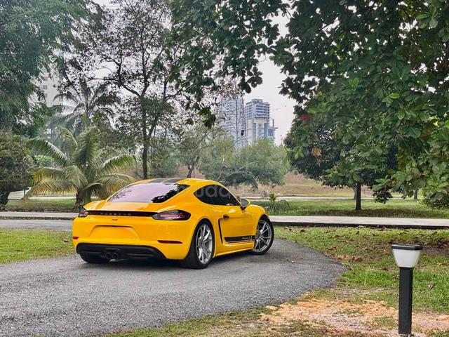 2016 Porsche Cayman 2.5 S 718 - Tasteful Options - 2