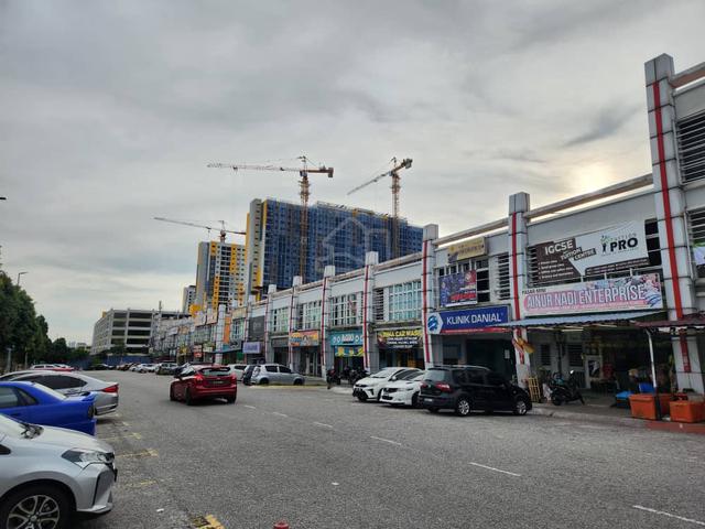 Main Road 22x70 Cahaya Alam U12 Shah Alam (good Exposure) 1