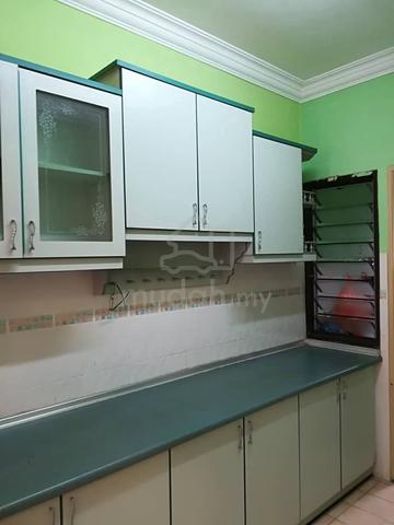 Available JULY DESA DAMAI Townhouse Alam Damai Upper floor Gated 1