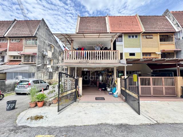 RENOVATED 16x50 š„ END LOT 3 Storey House Taman Bukit Teratai, Ampang 1