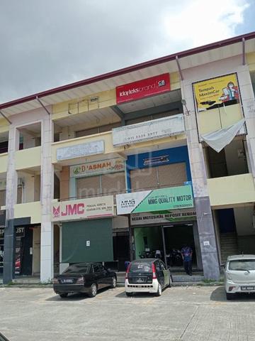 Located at Bandar Leetat Jaya, Mile 4 1