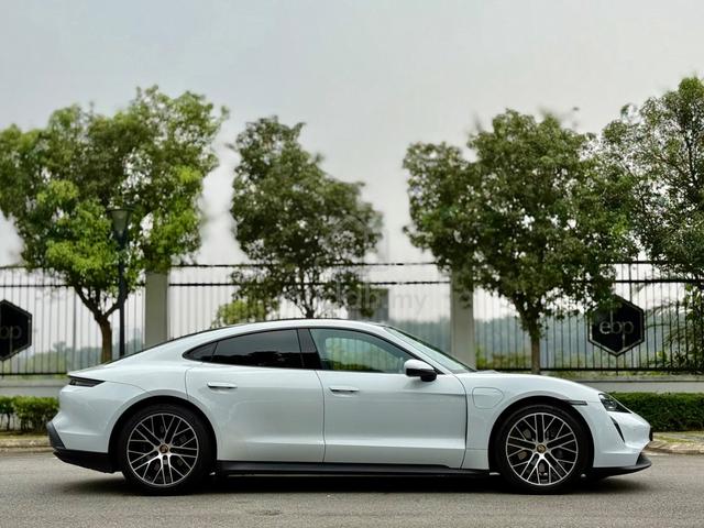 -2021- Porsche TAYCAN 10.0 4S (A) CARKING - 2