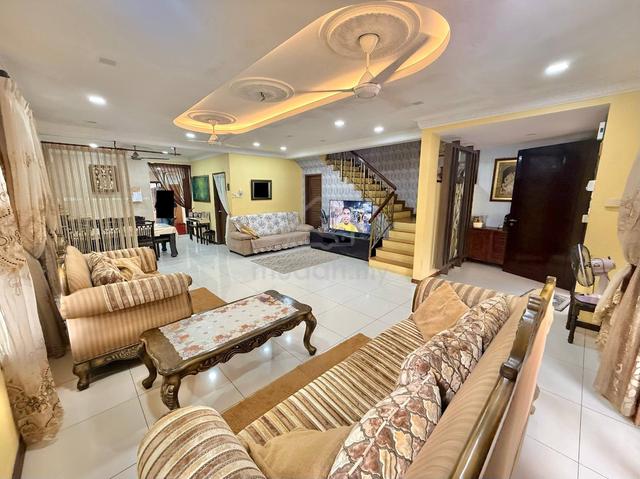 END LOT FACING OPEN🌟RENOVATED🌟2835 sqft🌟2-Sty Cahaya SPK Shah Alam 1