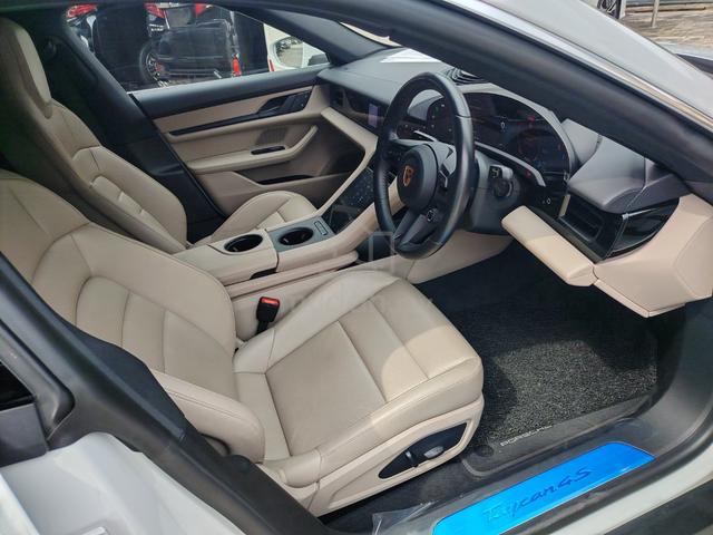 2023 Porsche Taycan 4S Sedan Japan Spec 21" S/Rim - 5