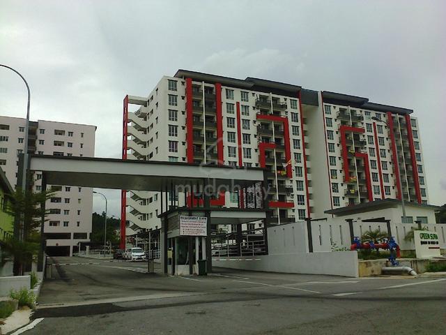 Green Suria Apartment 1