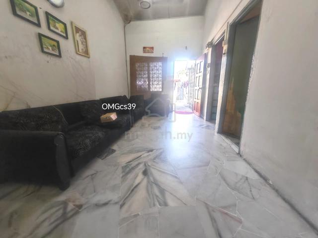 Below Value Full Loan Taman Menara Maju 1sty House 22x70 Freehold Sale 1