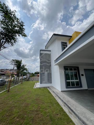 Freehold Double Storey Strategy SPA highway Cheng Lotus Melaka 1
