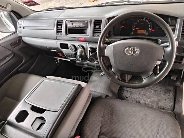 2020 Toyota HIACE 2.5 KDH200R SEMI PANEL (M) - 2