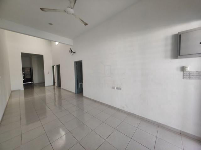 Gated & Guarded, For Rent Meru Tropika, Single Storey Terrace House 1