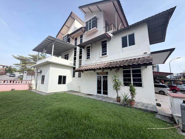 Tiara Villa 3 Storey Semi-D Corner Lot @ Old Klang Road KL For Sale 1