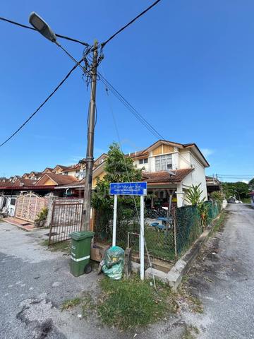 Renovated end lot ,teres 2 tingkat taman seri mahkota aman kuantan 1