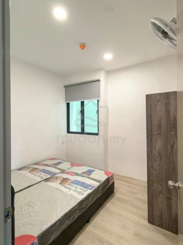 5min Walk to Swimburne University, 2min Walk to Borneo Medical Centre 1