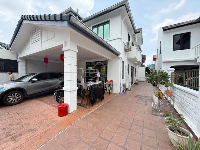 Double Storey Cluster House For Sale Austin Height 1