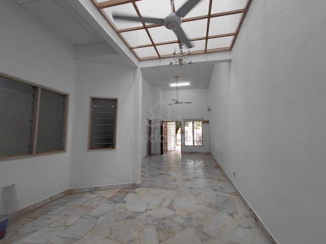 Teres Setingkat @ Bandar Tasik Puteri,Rawang .keluasan 20 x 94 .. 1