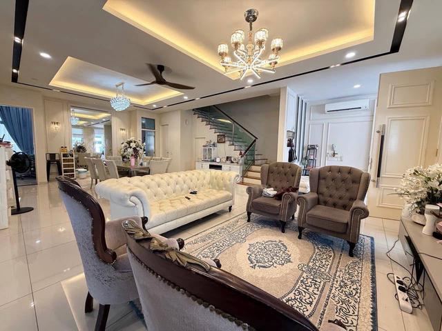 Fully Renovated 2 Storey Semi D Eco Botanic Greenland 1