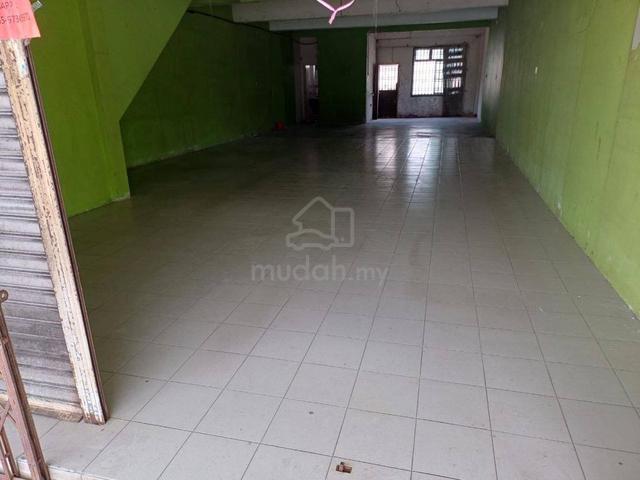 2 Storey Shoplot @ Nusa Bestari, Ground Floor, Facing Main Road 1
