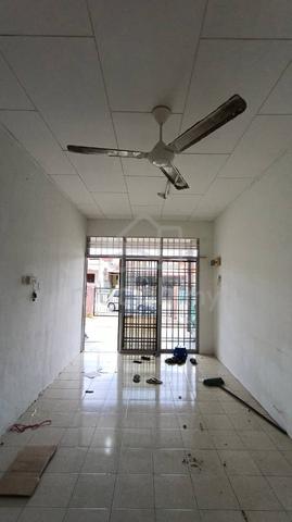 Single Storey House @ Bandar Seri Impian, Kluang For Rent 1