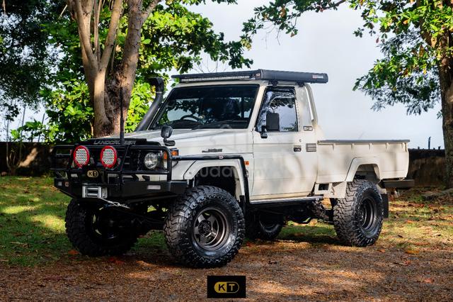 2002 Toyota LANDCRUISER 79 - Cars for sale in Tawau, Sabah