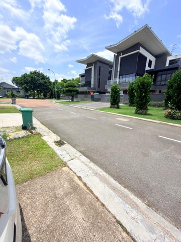 Horizon Hills Jln Anjung Double Story Cluster Renovated For Sales 1