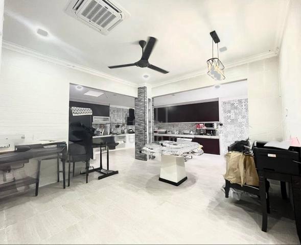 Renovated Single Storey semi d Warisan Puteri Presint 9 Sikamat 5