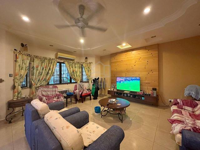 Melaka Bukit Beruang Double Storey Semi-D 5 bedrooms 3 bathrooms 1