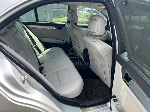 2012 Mercedes Benz C250 CGI BlueEFCY Avantgarde - 4