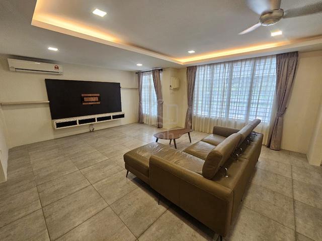 JALAN SONG DOUBLE STOREY SEMI DETACHED FOR RENT At BDC KUCHING 1