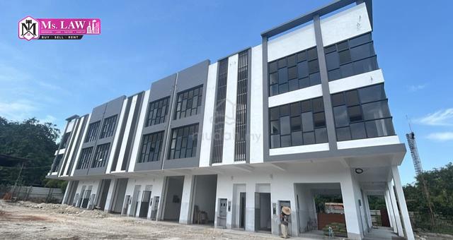 3 Storey Terrace Shop Office facing Main road Batu Maung Bayan Lepas 1