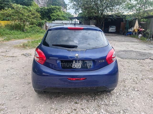 2013 Peugeot 208 1.6 VTi ALLURE (A) - 5