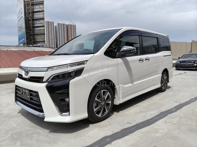 2021 Toyota VOXY 2.0 ZS (A) - 1