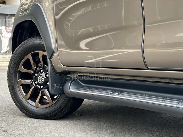 2020 Toyota HILUX 2.8 ROGUE FACELIFT 4X4 AT D-CAB - 3