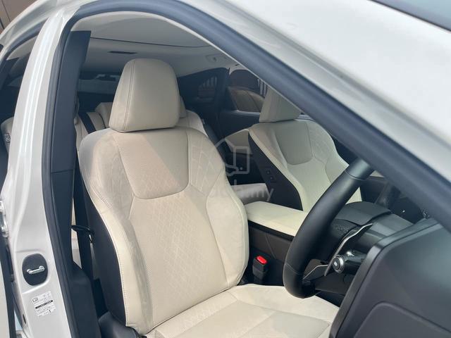2024 RX350 LUXURY 5A WHITE LTR 2ndROW AUTOPARK 5A - 3