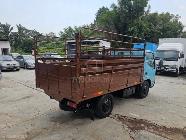 Toyota BU301 10kaki Cargo Siap Pagar 4 Tayar - photo 4 of 6