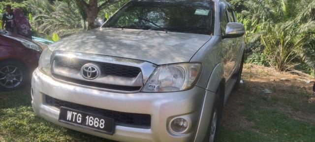 2011 Toyota HILUX 2.5 G (M) - 3