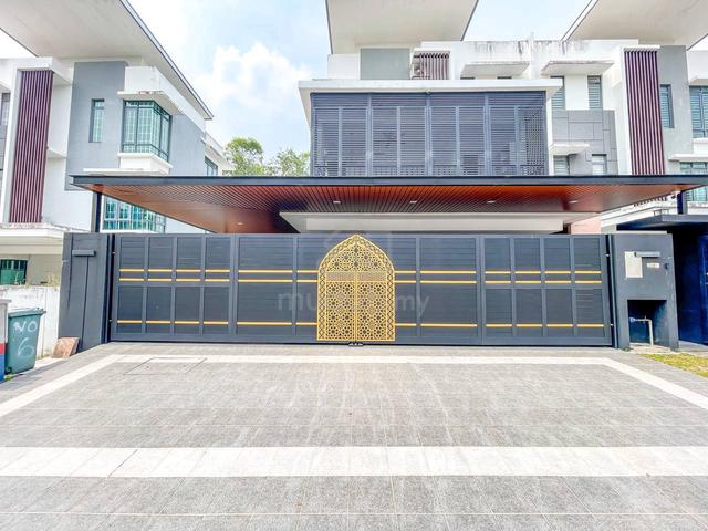 MURAH! RENOVATED 3-Storey Semi-D Lambaian Residence, Kajang 1