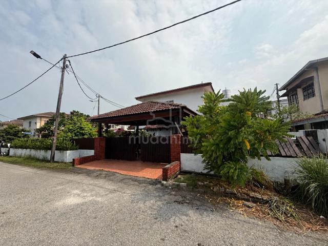 CORNER LOT | Double Storey Terrace Taman Pendamar Indah 2, Port Klang 1