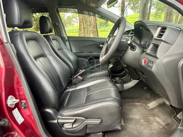 2018 Honda BR-V 1.5 V ONE YEAR WARRANTY (A) BRV - 5