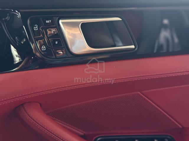 UNREGISTERED 2020 Porsche PANAMERA 4 SPORT TURISMO - 4