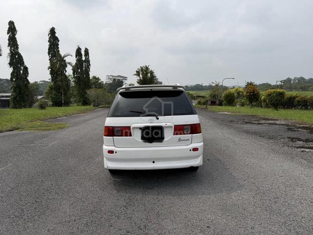2001 Toyota IPSUM 2.0 (A) - 2