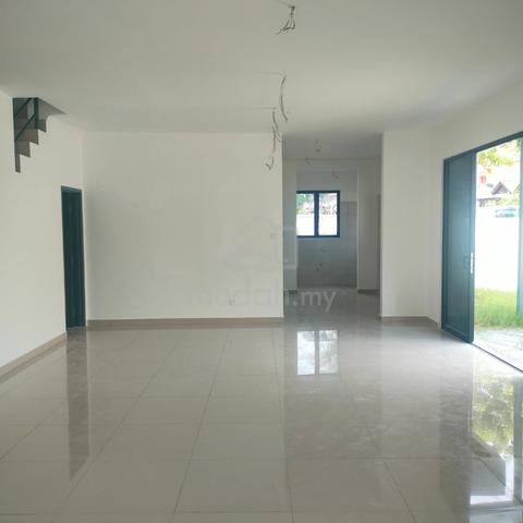 Double Storey Terrace ,corner unit Jalan Ru Farlim 1