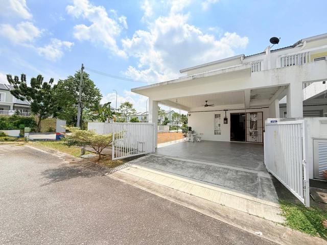 CORNER & FURNISHED 2 Storey Terrace Tiara Bandar Sri Sendayan  . 1